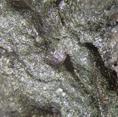 Tausonite