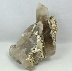 Quartz, bertrandite