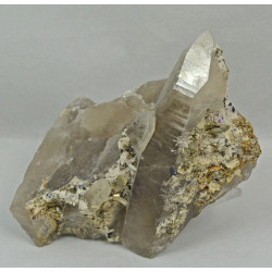 Quartz, bertrandite