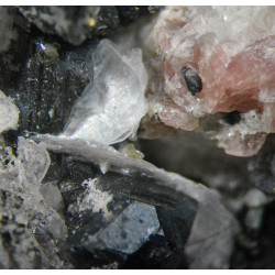 Rhodochrosite, bertrandite, sphalerite