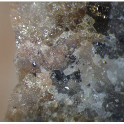 Calcioburbankite