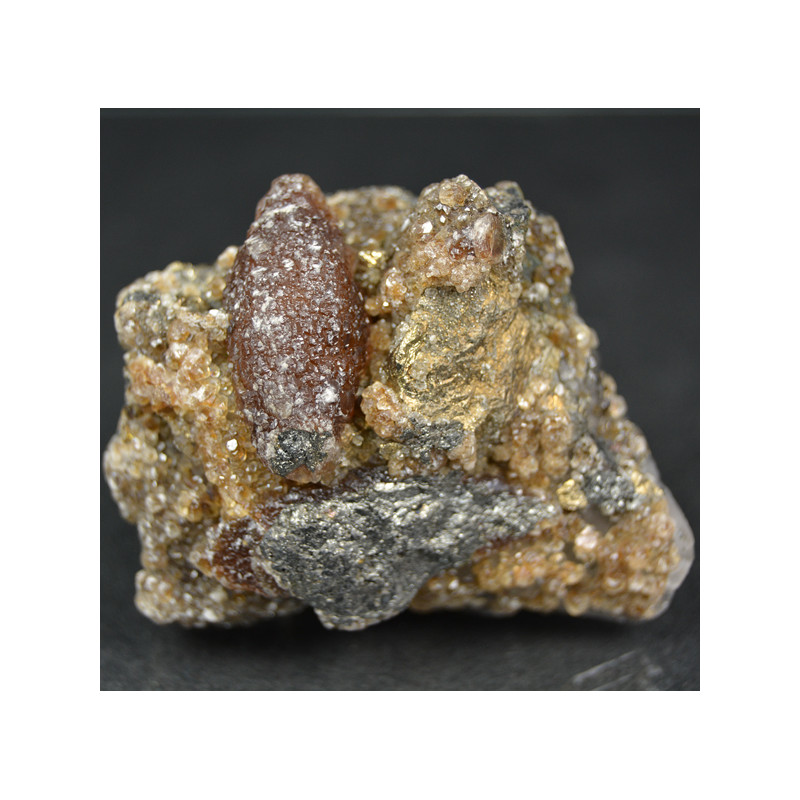 Pyrite, tennantite, calcite