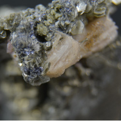 Pyrite, rhodochrosite, bertrandite