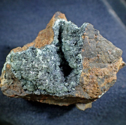 Anapaite