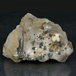 Betekhtinite