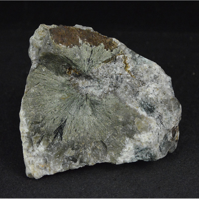 Aegirine, gerasimovskite