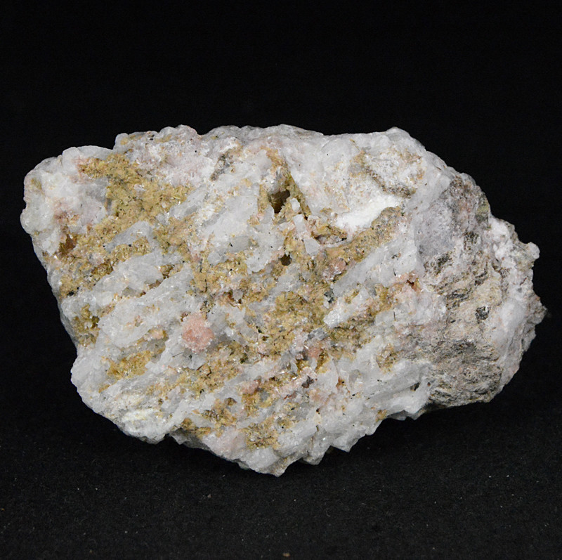 Raite, zorite, mountainite