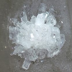 Quartz, bertrandite