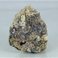 Belovite-(Ce)