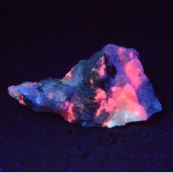 Tugtupite