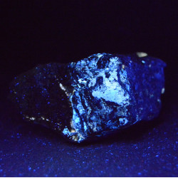 Ferberite, scheelite