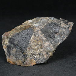 Ferberite, scheelite