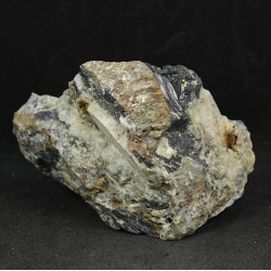 Aenigmatite
