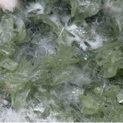 Diaspore, natrolite