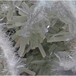 Diaspore, natrolite
