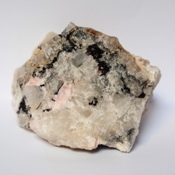 Tugtupite, neptunite