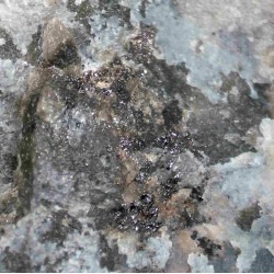Yttrocrasite-(Y) FoV 3 mm